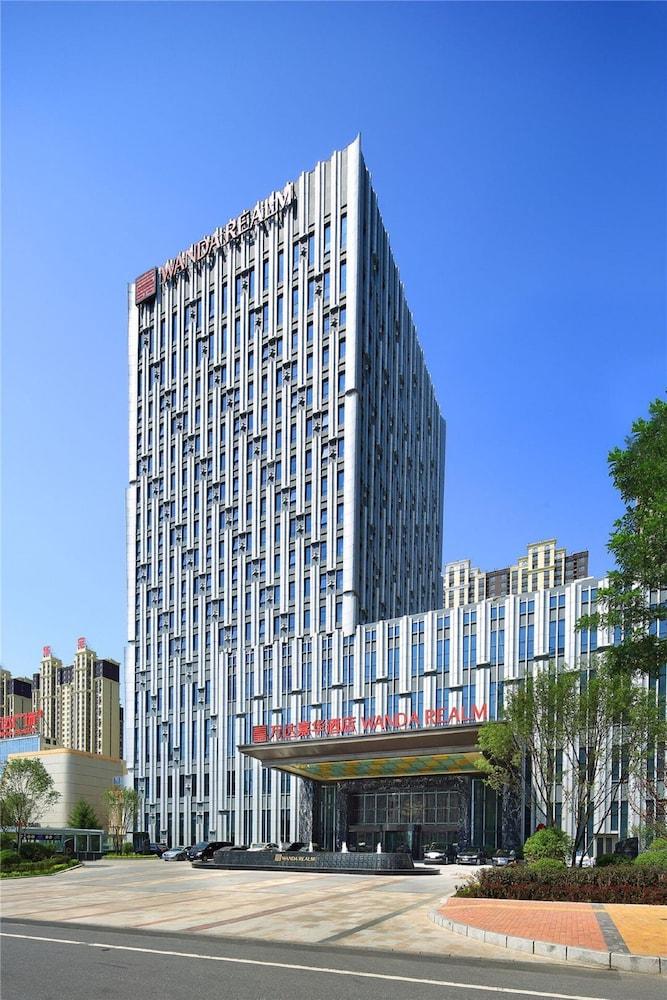 Wanda Realm Siping Hotel Bagian luar foto